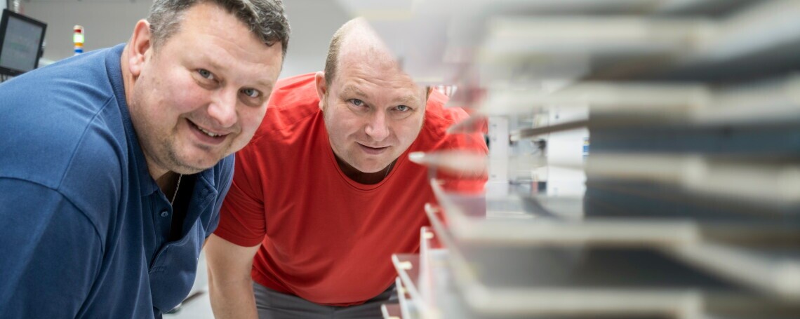 Maschinen- und Anlagenführer teil- bis vollautomatisierter Systeme (m/w/d), 1. Bild